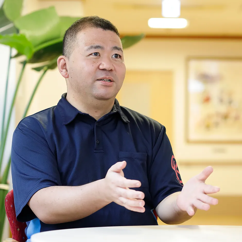 介護士［グループホーム］ N.Kさんインタビューの様子（1）