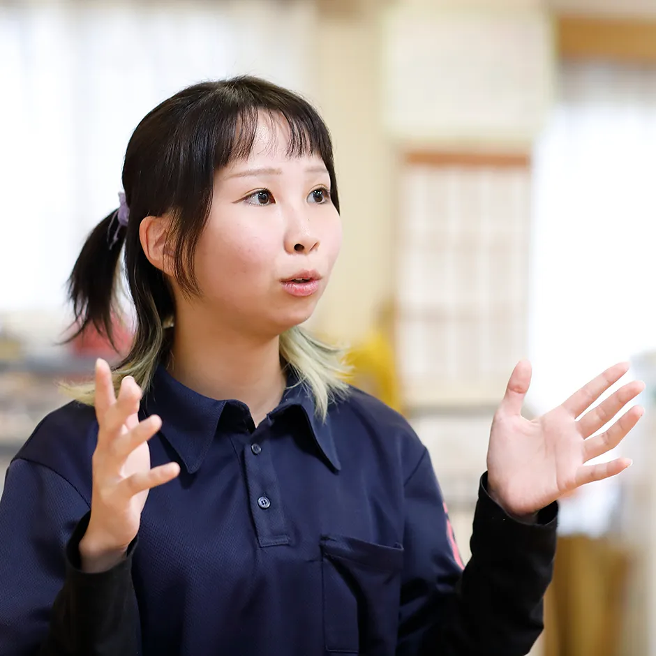 介護士［デイサービス］ T.Aさんインタビューの様子（1）