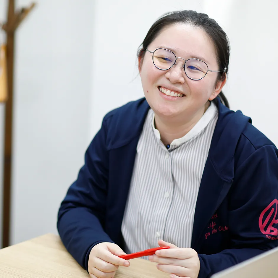 事務員［経理グループ］ N.Hさんインタビューの様子（3）