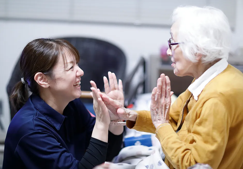 介護士［住宅型有料老人ホーム］ K.Hさんインタビューの様子（2）